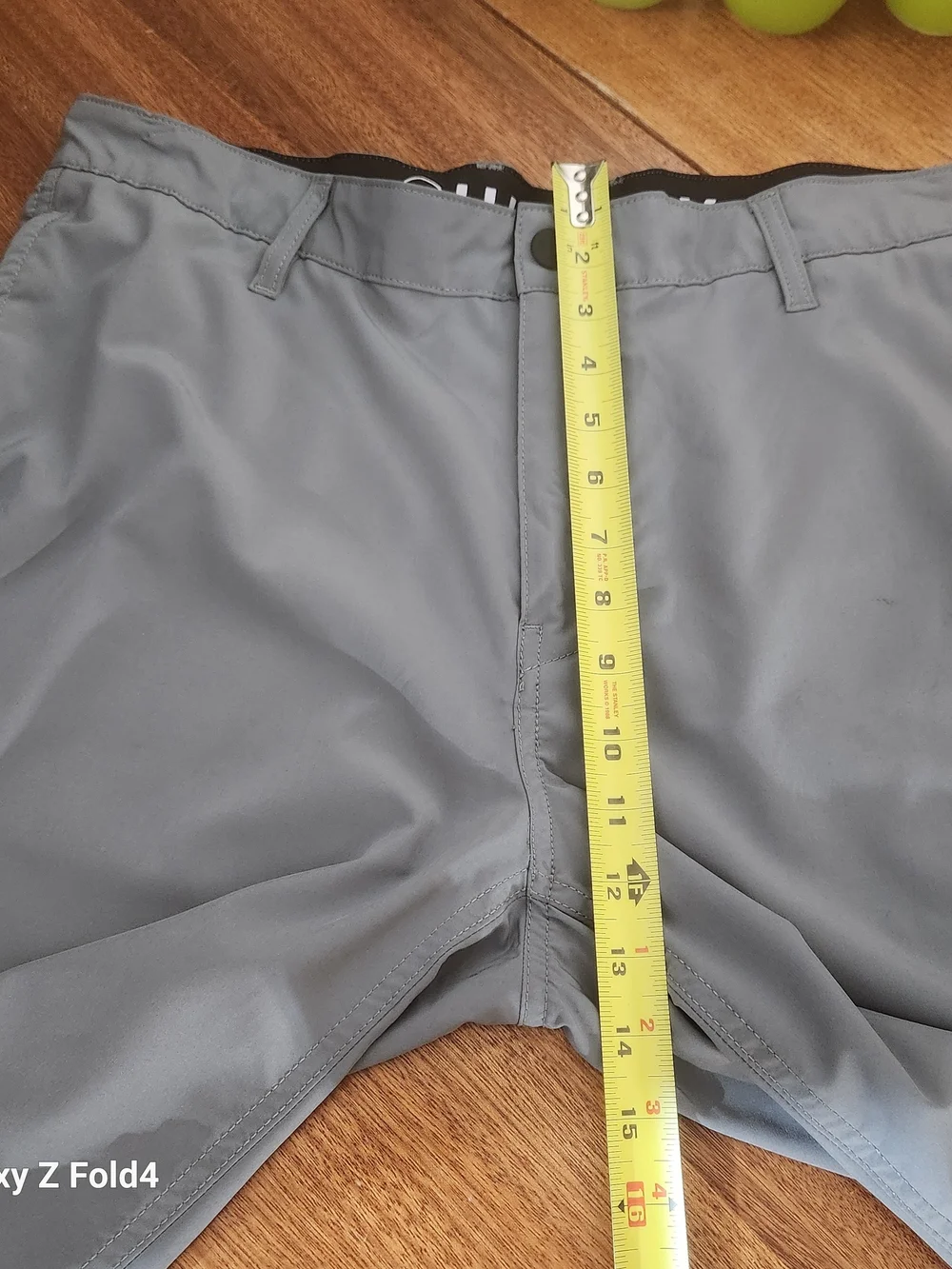 Hurley Men's Light Gray Athletic Shorts with Zip Pocket Sz 34